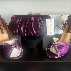 Women's Deep Purple/Plum Satin Heels  Size 8 and Clutch